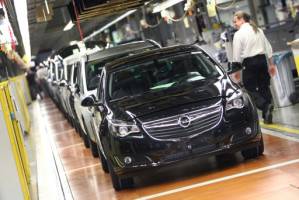 Peugeot 'to keep German jobs' if it buys Opel.jpg