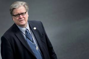 Bannon out at White House as pressure mounts on Trump.jpg