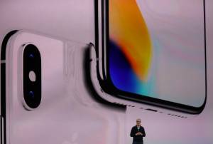 Apple aims to work its magic with iPhone X.jpg