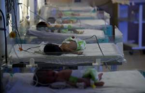 WHO revises childbirth guidelines to curb caesarean delivery surge.jpg