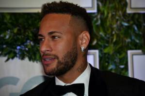 Neymar rules out transfer move, staying at PSG.jpg