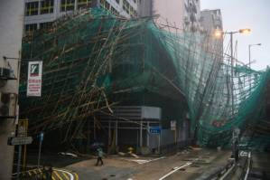 Massive clean-up in Hong Kong after typhoon chaos.jpg