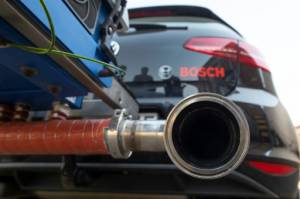 EU targets BMW, Daimler, VW in pollution cartel probe.jpg