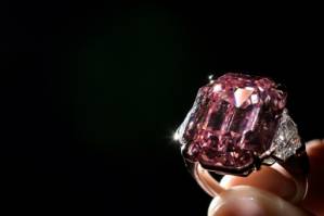 'Incomparable' $50 mn pink diamond smashes record at Geneva auction.jpg