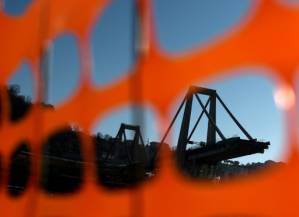 New Genoa bridge to be built within a year.jpg