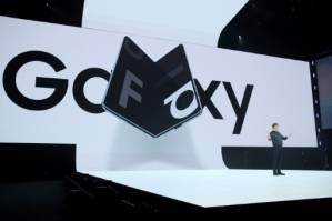Samsung launches folding smartphone, first 5G handset.jpg