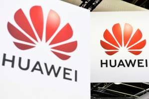Google and Android system start to cut ties with Huawei.jpg
