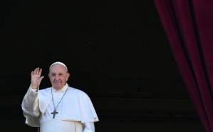 Pope backs civil unions for gay couples.jpg