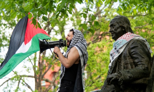 Pro-Palestinian US campus protests grow as police crack down