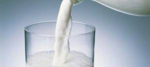 Give It to Me Fresh: The North American Aversion to UHT Milk Give It to Me Fresh: The North American Aversion to UHT Milk