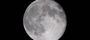 China's Moon Images Stir up Debate China's Moon Images Stir up Debate