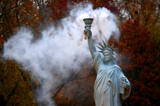 UN climate talks wrap up as US stands firm on fossil fuels
