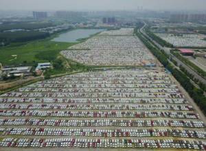 China to lift foreign ownership limits on automakers.jpg
