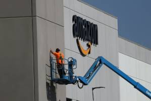 Amazon Prime service tops 100 million paid subscribers.jpg