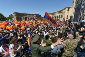 Tens of thousands of Armenians shut down capital in show of defiance.jpg