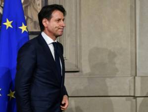 Italy plunges into political crisis after govt talks collapse.jpg