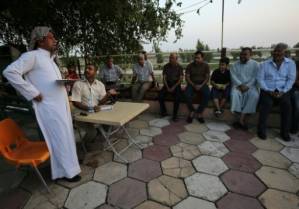 Iraq street satirists peddle culture change.jpg