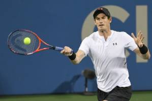 Emotional Murray makes triumphant hardcourt return.jpg