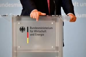 Trump trade rows are 'destroying' growth, says German minister.jpg