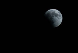 Scientists confirm ice exists at Moon's poles.jpg