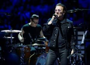 U2 cancels Berlin show after Bono loses his voice.jpg