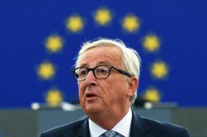 Juncker urges EU to take stronger world role.jpg