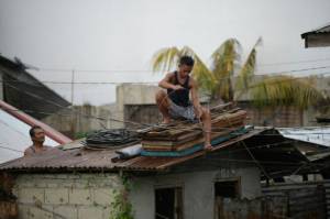 Philippines raises alert as super typhoon hurtles closer.jpg