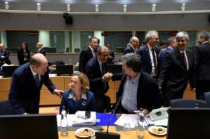 EU finance ministers reach eurozone reform deal.jpg