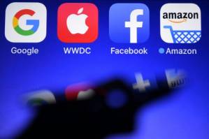 Japan plans tighter regulation of tech giants.jpg