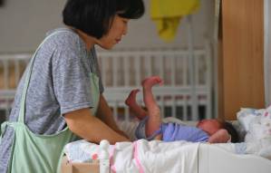 'No place for a mother' S. Korea battles to raise birth rate.jpg