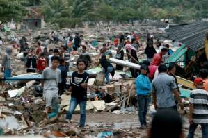 222 dead as volcano-triggered tsunami hits Indonesia.jpg