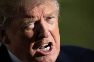 Trump ramps up Mexico wall row with speech, border visit.jpg