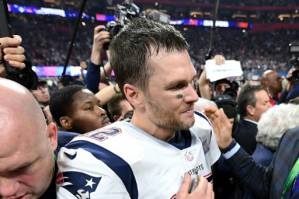Brady wins sixth Super Bowl as Patriots out-muscle Rams.jpg