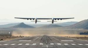 World's largest plane makes first test flight.jpg