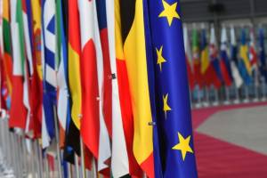 Battered EU centre holds off populist surge in vote.jpg