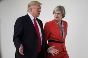 Trump brings Brexit advice on state visit to troubled UK.jpg