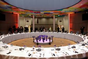 EU leaders adjourn summit to break jobs stalemate.jpg