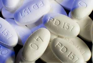 Early cholesterol treatment lowers heart disease risk.jpg