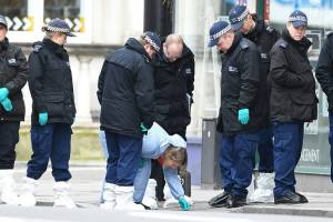 UK to overhaul terror sentences after London knife attack.jpg