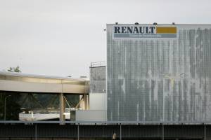 Renault to cut 15,000 jobs in 2 bn euro cost cutting plan.jpg
