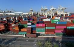 Dubai ports giant.jpg