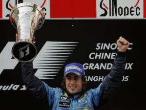 Alonso returns to his Renault.jpg