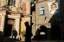 Royal rivalry in Italian Riviera.jpg Royal rivalry in Italian Riviera.jpg