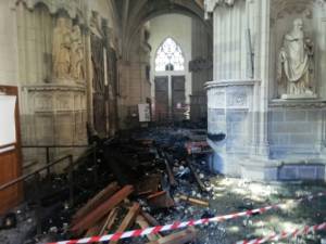 Man released in arson probe into French cathedral fire.jpg