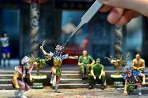 Taiwan artisans fuse reality and fantasy in miniature worlds.jpg