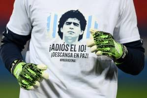 Maradona's surgeon responds tearfully to investigation into star's death.jpg
