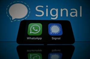 WhatsApp stresses privacy as users flock to rivals.jpg