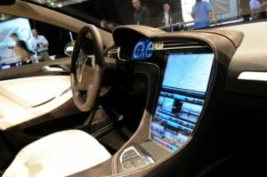 US regulator asks Tesla to recall 158,000 cars over safety-related defect.jpg