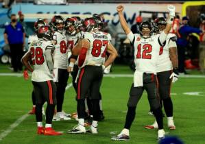 Brady's magnificent seven as Bucs upset Chiefs in Super Bowl.jpg