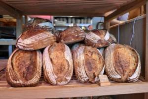 London woman turns lockdown loaves into bakery success.jpg
